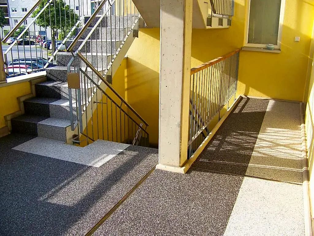 Marmorkiesel, Treppe